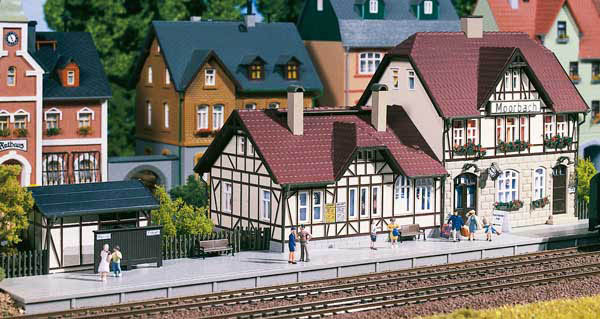 015-13321 - 1:120 Bahnhof Moorbach